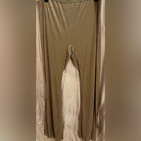 NWT Skims Velvet Collection Flare Logo Legging - Picture 2 of 4